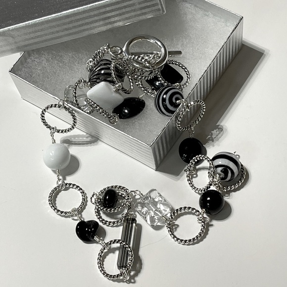 Handmade Murano Glass Necklace - Picture 1 of 4